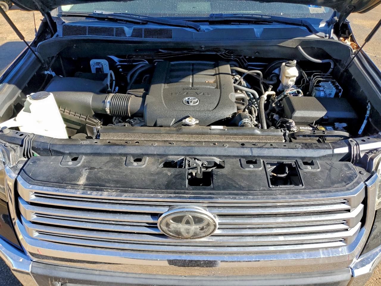 Toyota Tundra Crewmax Limited Image 9