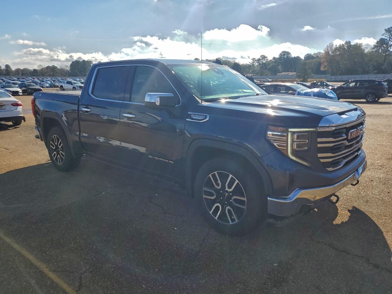 GMC Sierra K1500 Slt Image 3