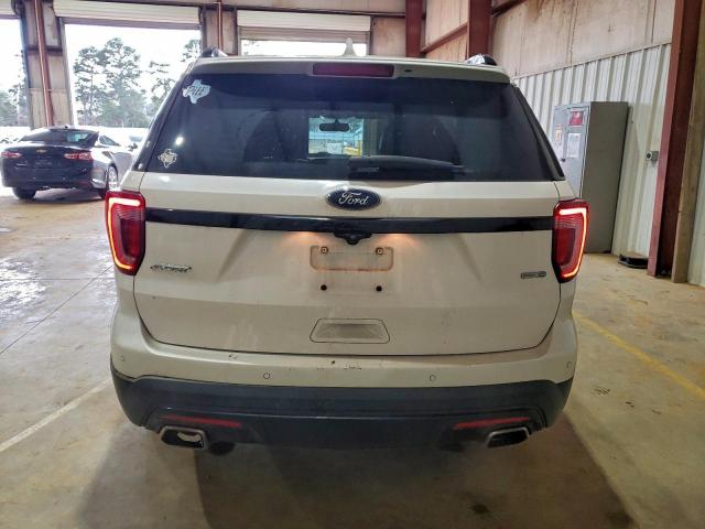 Ford Explorer Sport Image 3