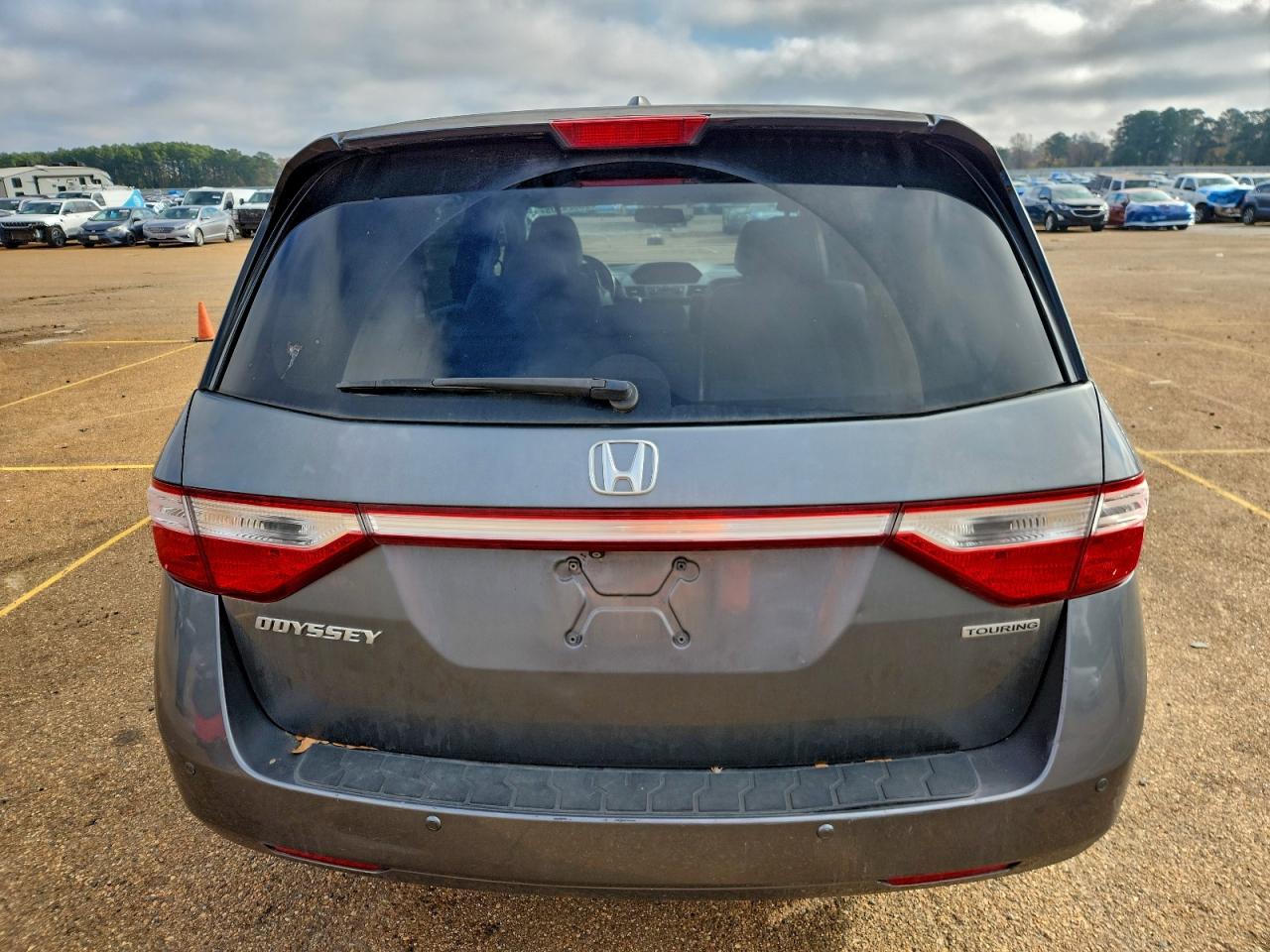 Honda Odyssey Touring Image 9