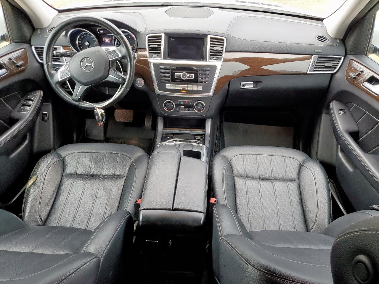 Mercedes-Benz G-Class 450 4matic Image 9