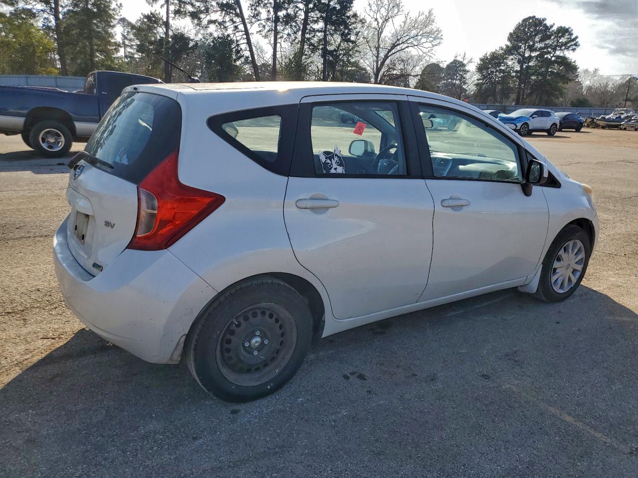 Nissan Versa S Image 4