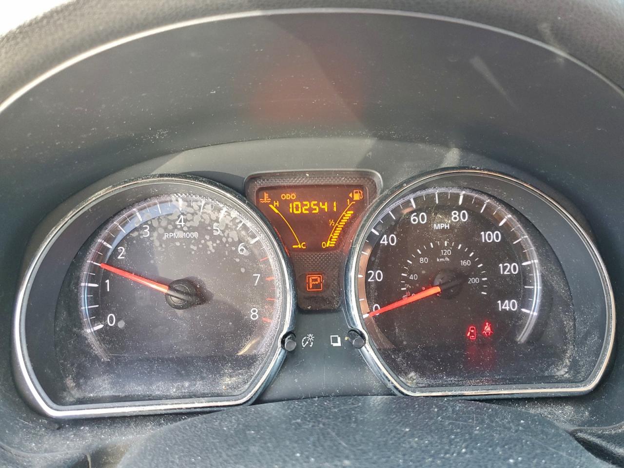 Nissan Versa S Image 9