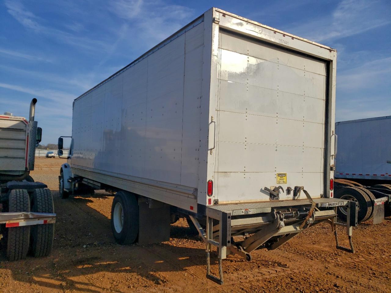 Freightliner M2 106 Medium Duty Image 11