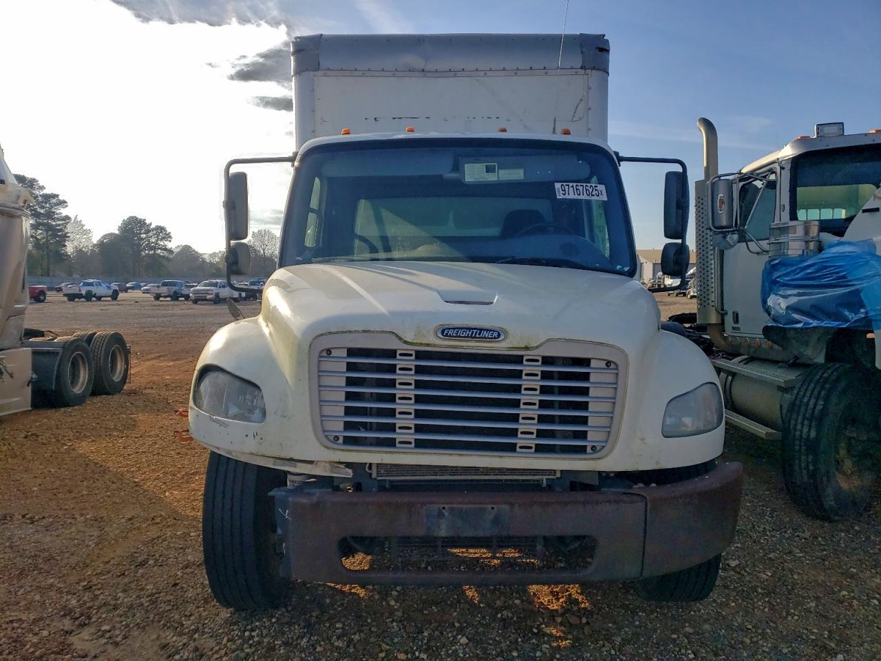 Freightliner M2 106 Medium Duty Image 10