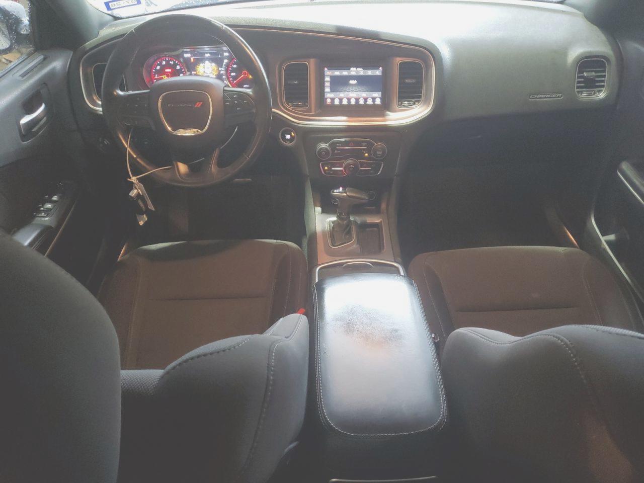 Dodge Charger Sxt Image 9