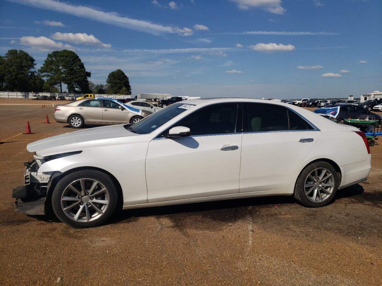 Cadillac CTS Luxury Image 1