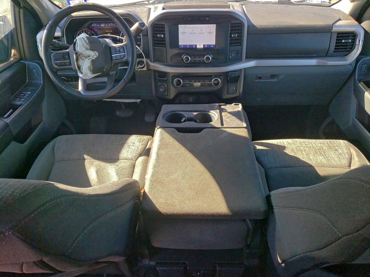 Ford F-150 Supercrew Image 3