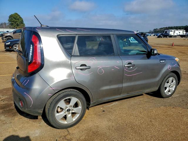 Kia Soul Image 2