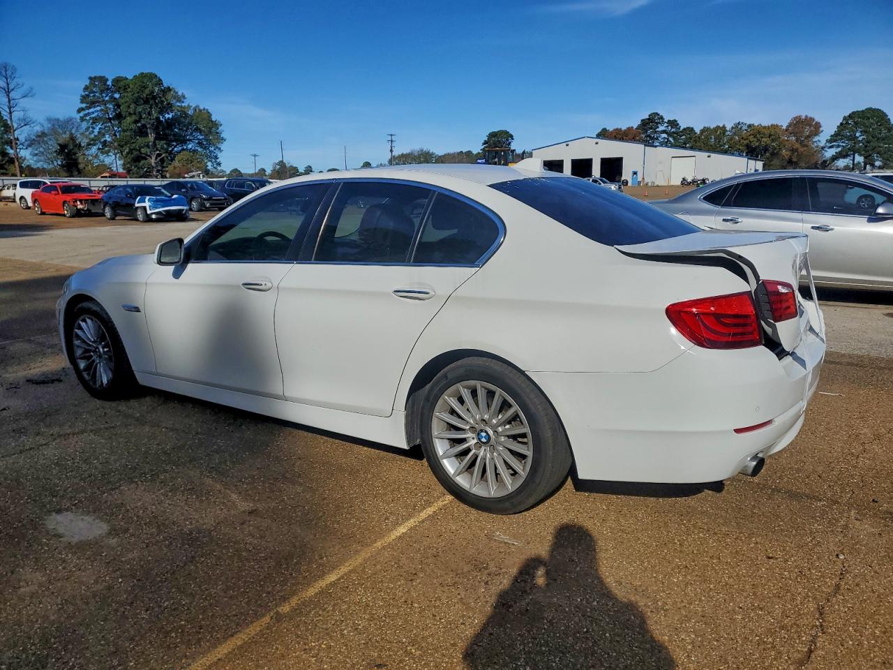 BMW 5 Series I Image 11