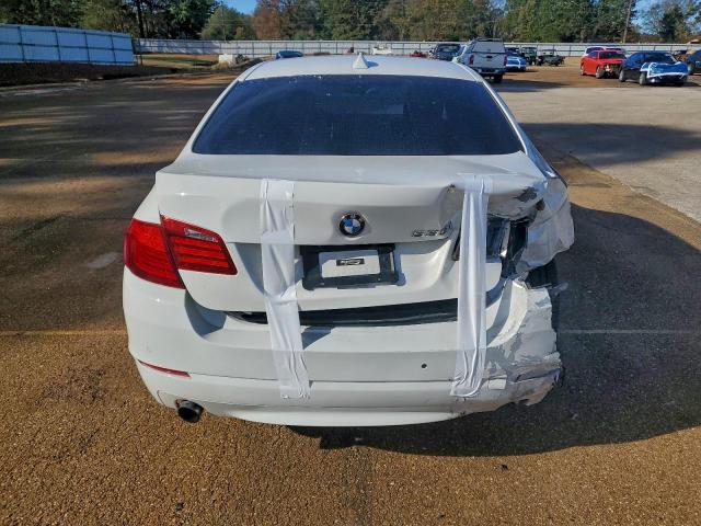 BMW 5 Series I Image 8