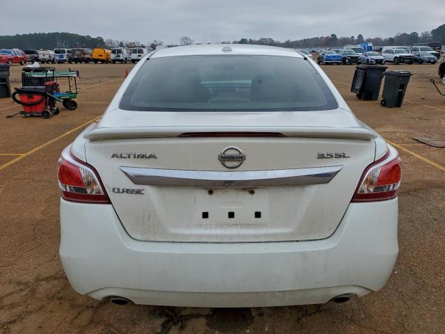 Nissan Altima 3.5s Image 3
