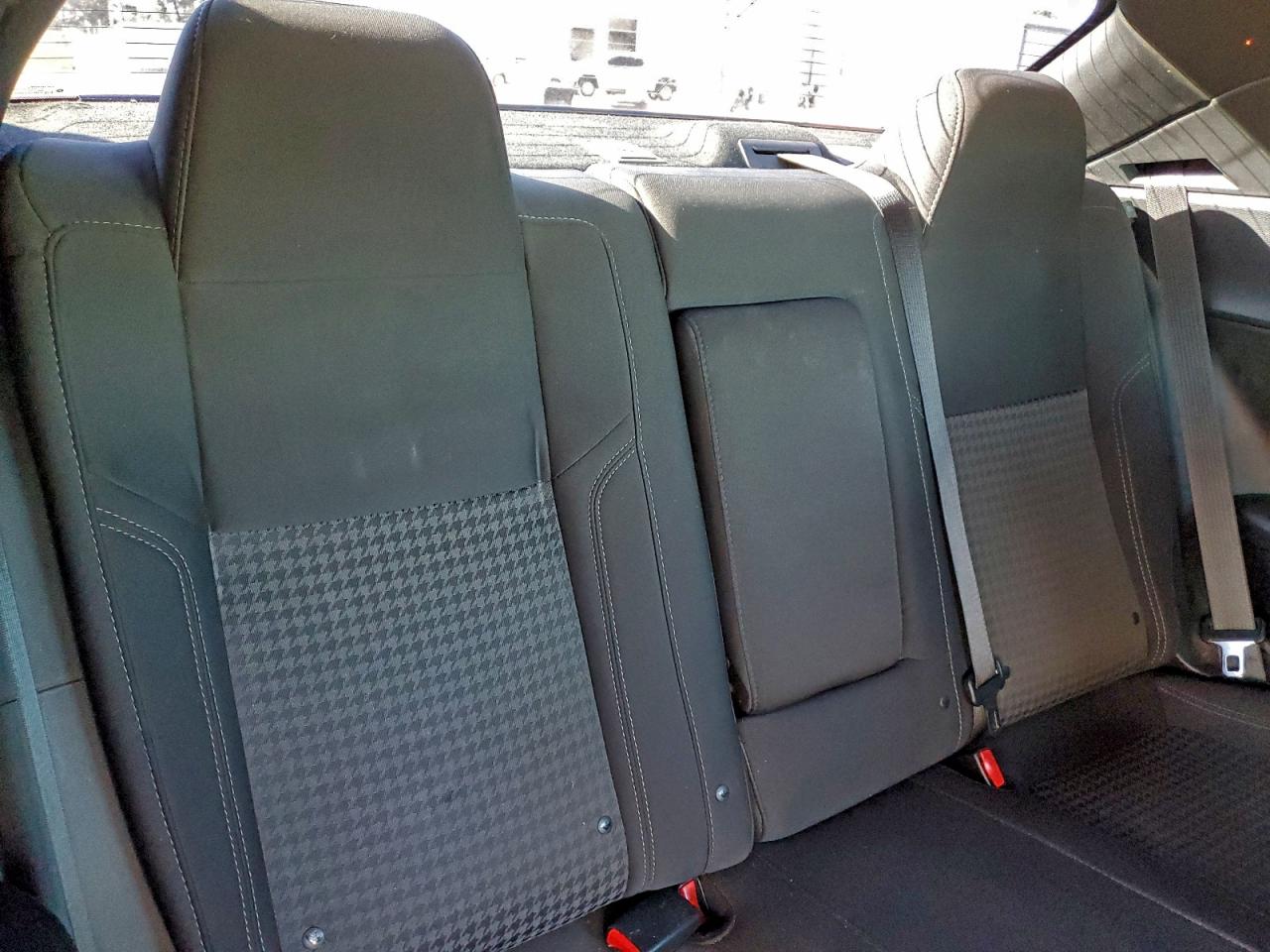 Dodge Challenger R/t Image 12