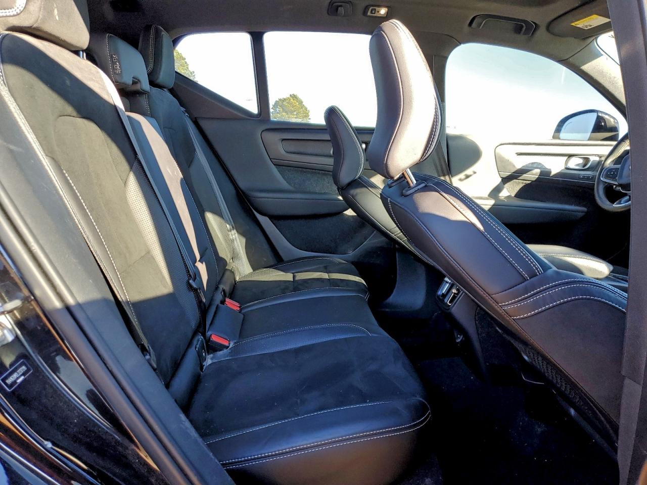 Volvo XC40 T5 R-design Image 8