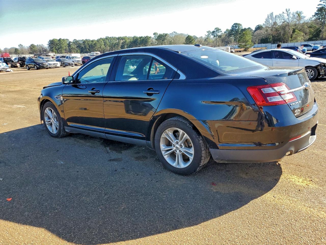 Ford Taurus Sel Image 2