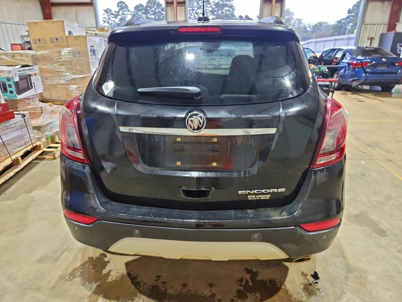 Buick Encore Essence Image 2