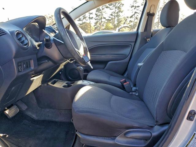 Mitsubishi Mirage Es Image 7