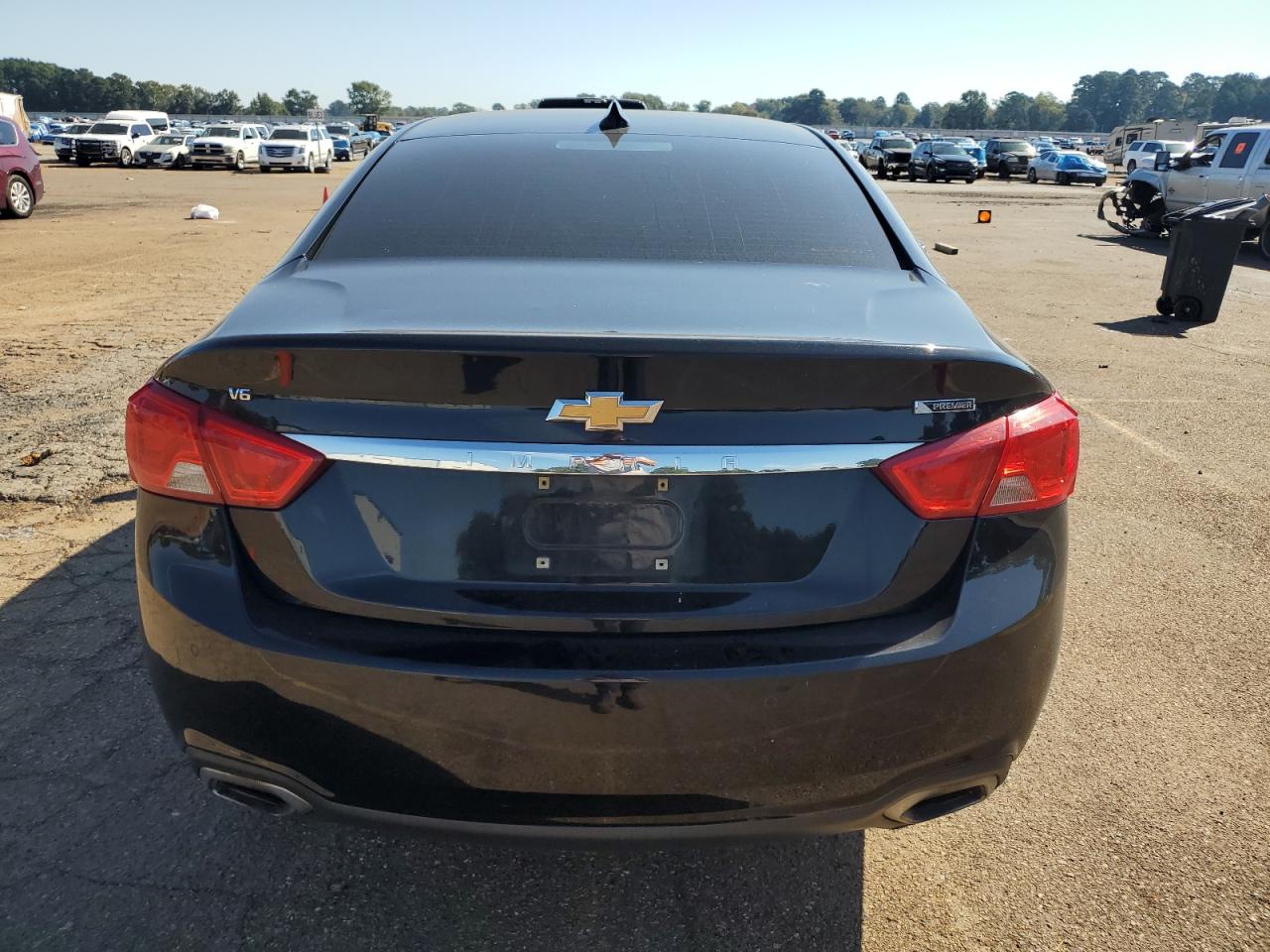 Chevrolet Impala Premier Image 12