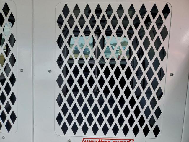 Chevrolet Express Image 12