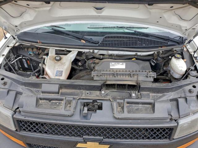 Chevrolet Express Image 11