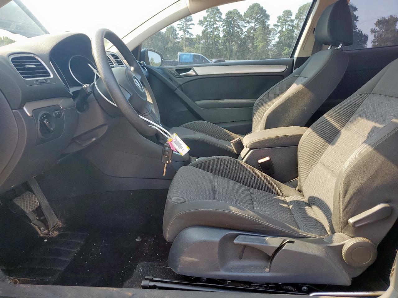 Volkswagen Golf Image 7