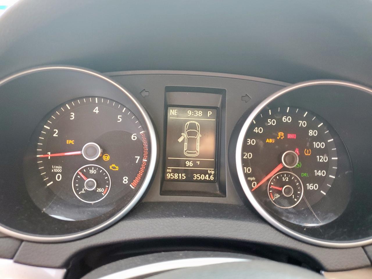 Volkswagen Golf Image 11