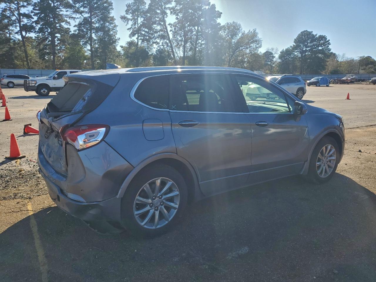 Buick Envision Essence Image 6