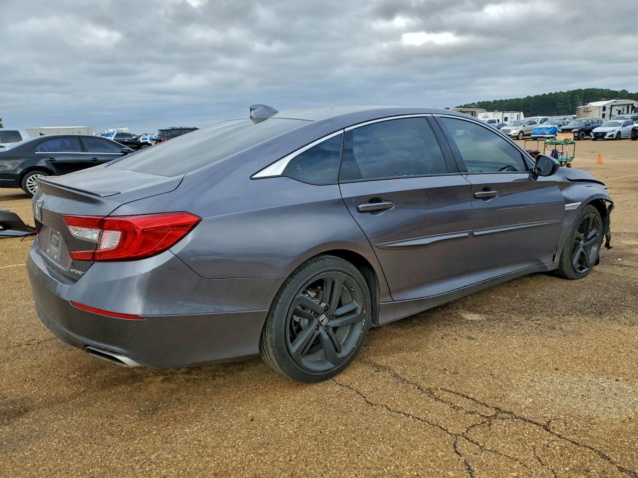 Honda Accord Sport Image 2