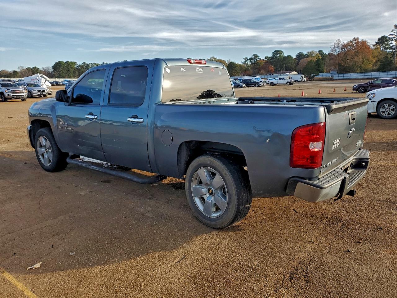 Chevrolet Silverado C1500 Lt Image 5