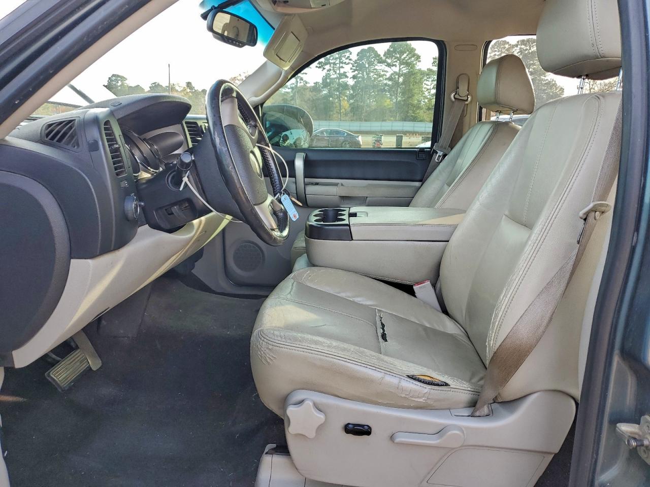 Chevrolet Silverado C1500 Lt Image 8