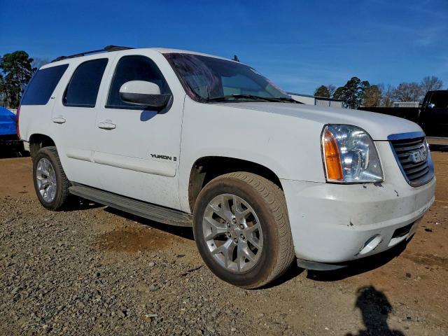 GMC Yukon Image 4