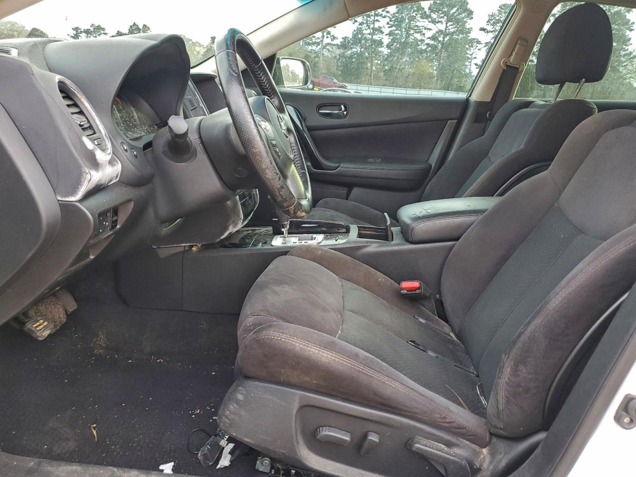 Nissan Maxima S Image 11