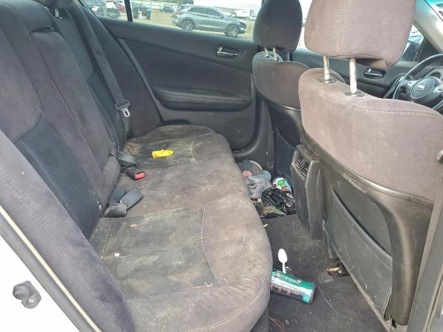 Nissan Maxima S Image 9