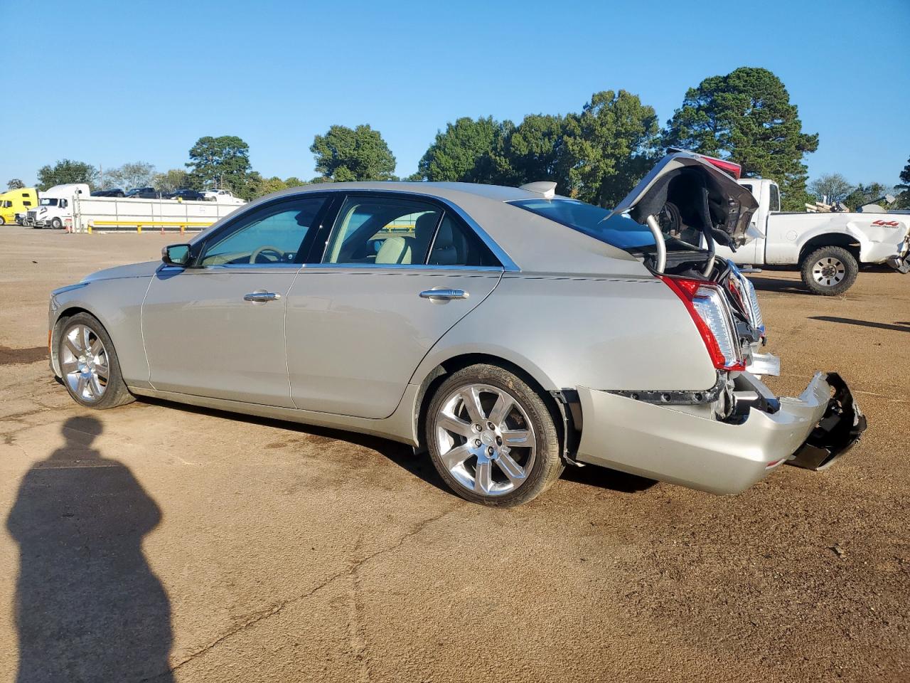 Cadillac CTS Luxury Collection Image 3