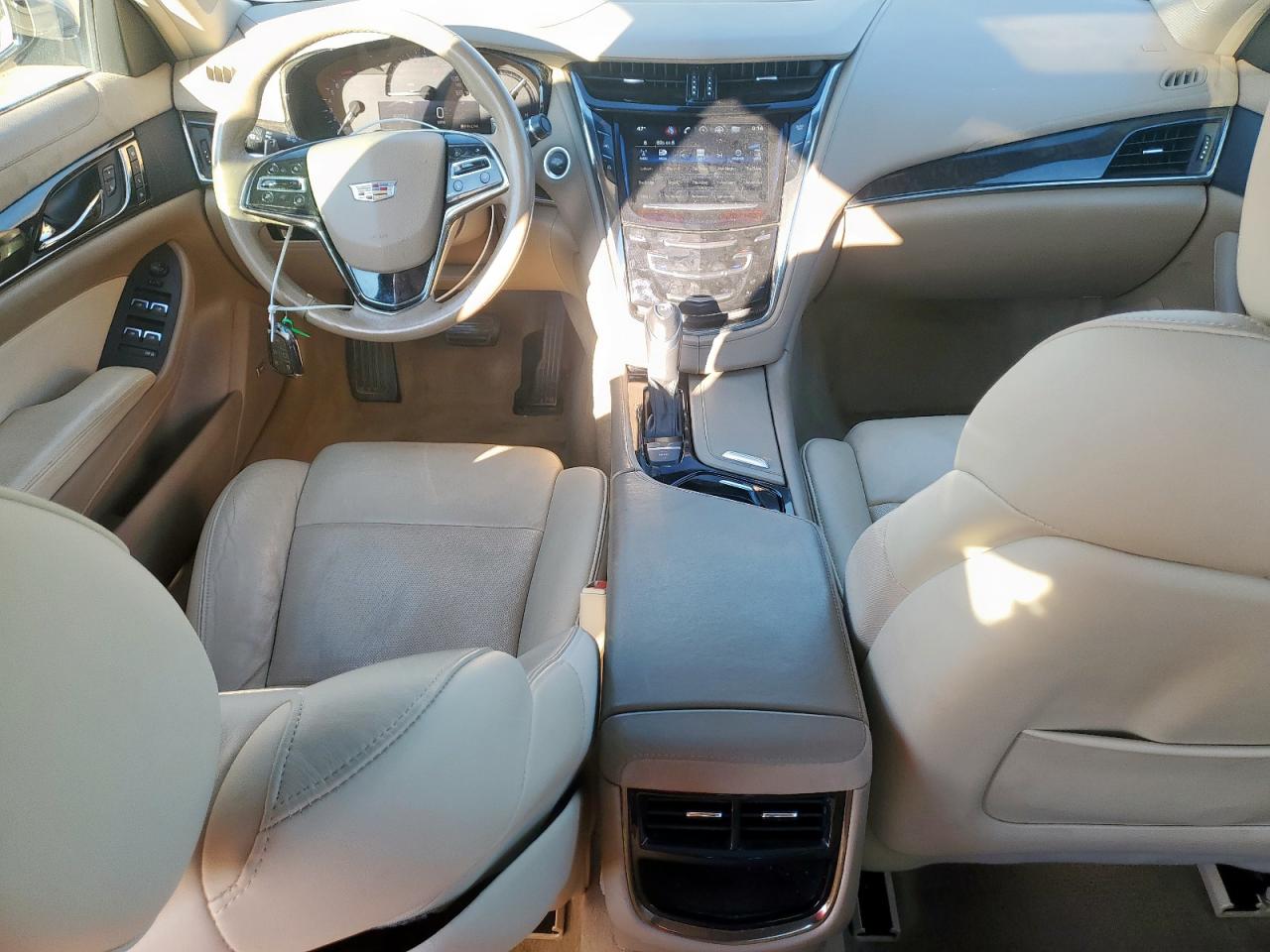 Cadillac CTS Luxury Collection Image 7